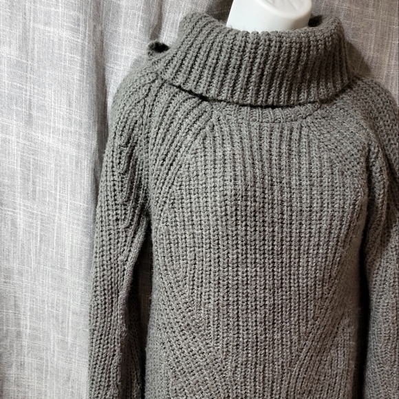 KISMET Pointelle Turtle Neck Sweater dress In gray size M women sweater - Picture 1 of 10